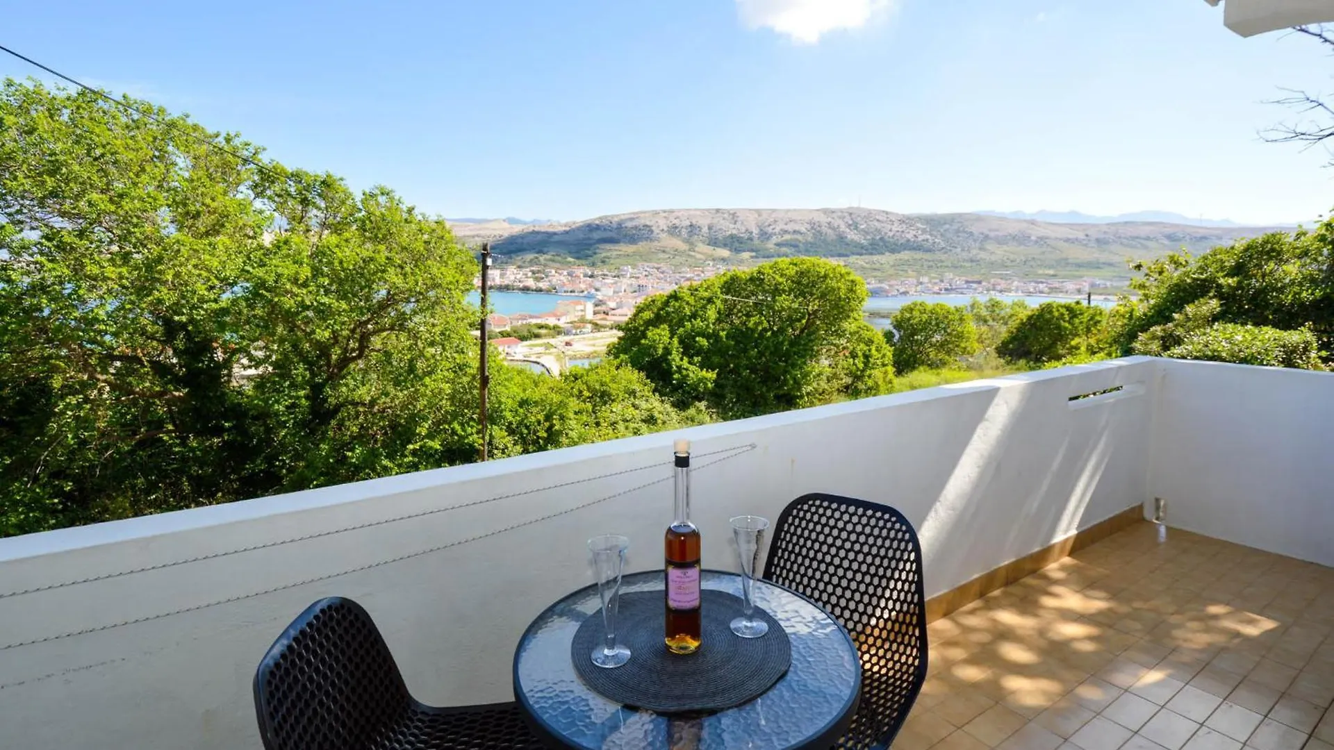 Goran Apartment Pag Town Croatia